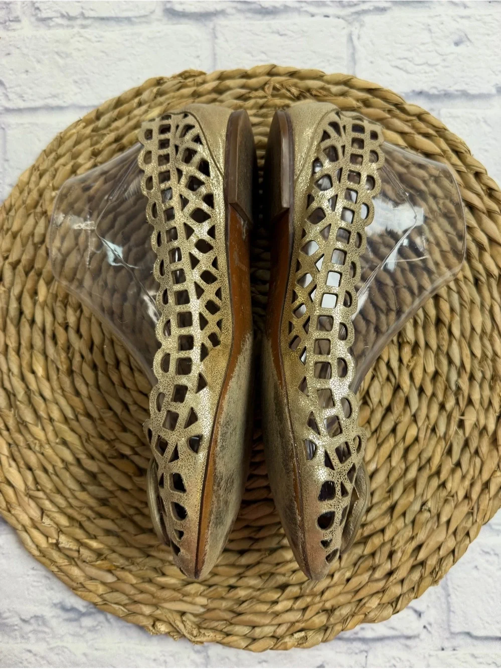 Tory Burch “Mira” Metallic Gold Leather Laser-Cut Logo Ballet Flats. Size 8.5